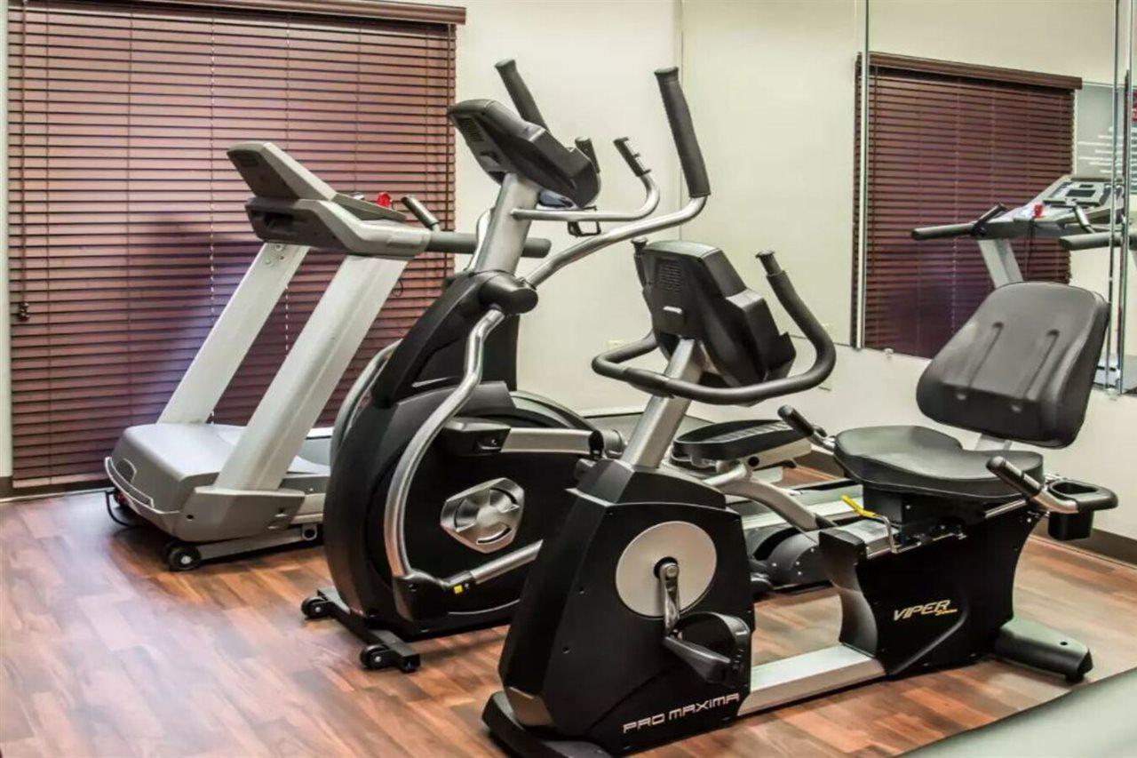 שרלוט Comfort Suites University - Research Park מראה חיצוני תמונה