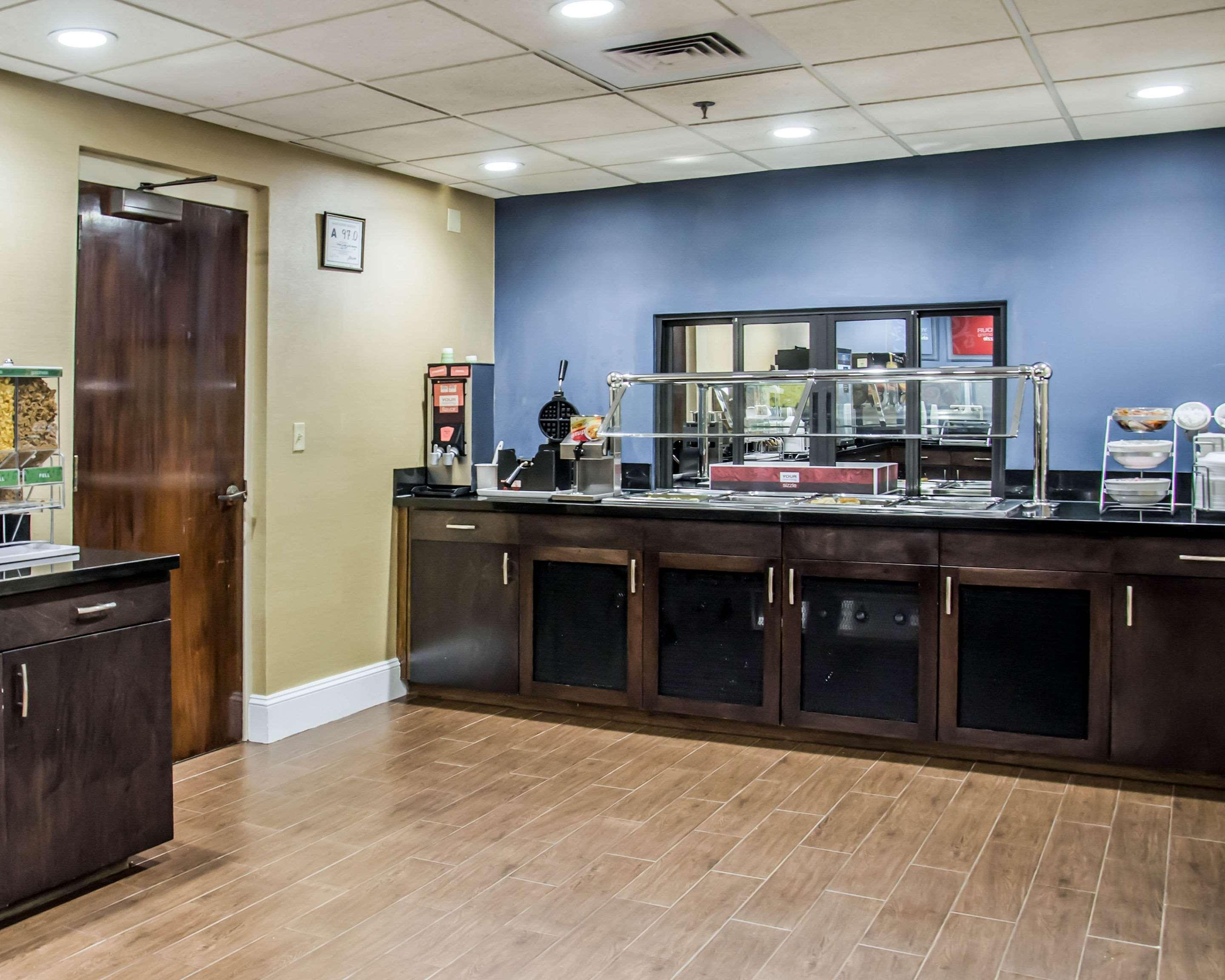 שרלוט Comfort Suites University - Research Park מראה חיצוני תמונה