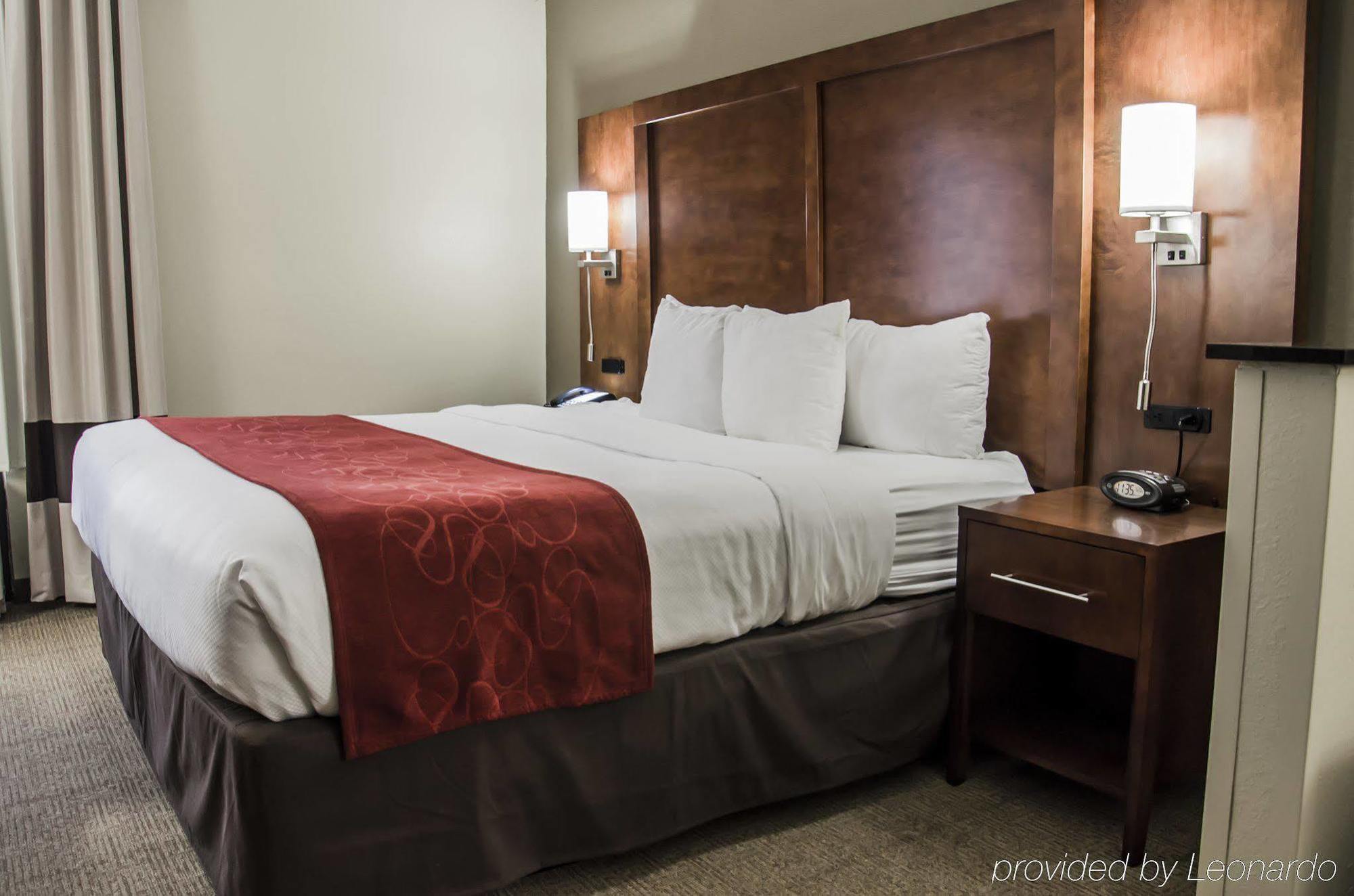 שרלוט Comfort Suites University - Research Park מראה חיצוני תמונה