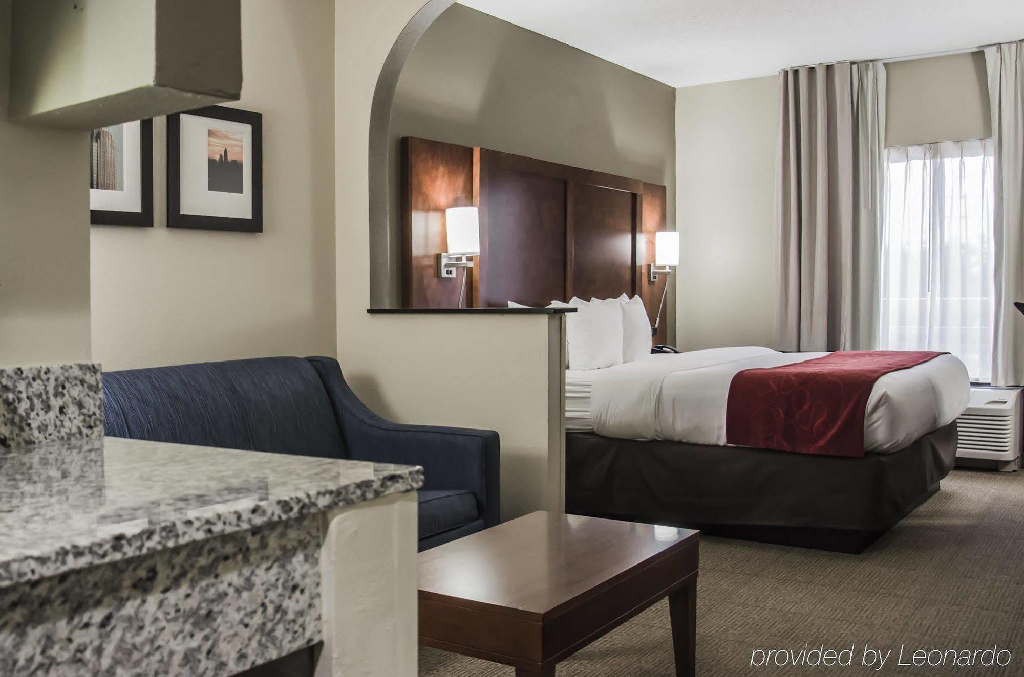 שרלוט Comfort Suites University - Research Park מראה חיצוני תמונה
